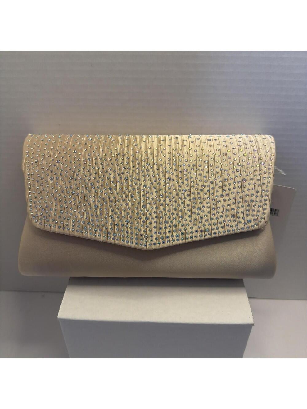 Bon Voyage Cream Clutch Purse